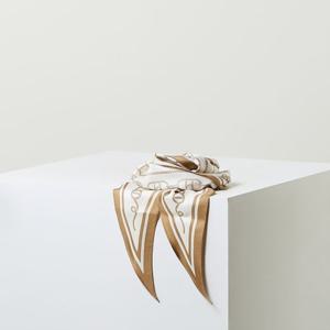 [헤지스] [SILK100%] 베이지 H클립 마름모 실크 스카프 HISC4E502I2