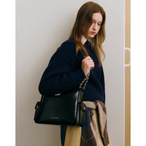 [질스튜어트] 매디슨 로고장식 소가죽 체인 숄더백 블랙 JABA6E500