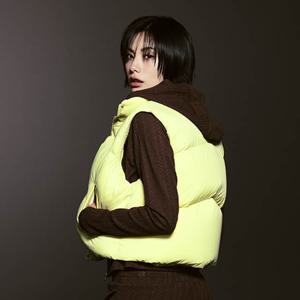 [르꼬끄공식] 여성 네쥬 루즈핏 다운 베스트 QQ422ODVO3