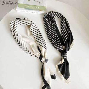 [블루피오레] 토템 90 정사각 스카프 AF4029