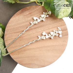 [KNOTXKNOT] 화이트 매화 나무 비녀핀