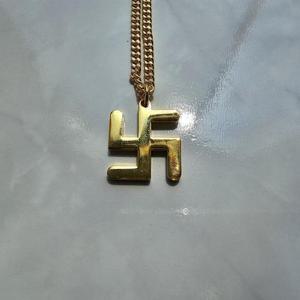 [노블른] 써지컬 스틸 골드 도금 절 팬던트 목걸이