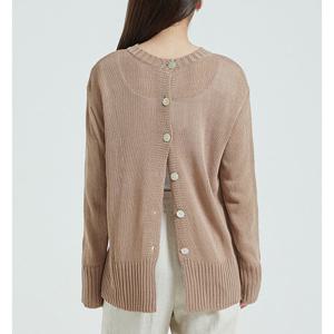 [미쏘][미쏘]내추럴 뒷버튼 r넥 니트