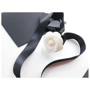 유니크 로코코 가죽 까멜리아 포니테일