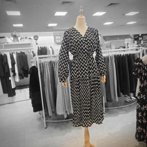 오프리미츠 HC26 브이넥 끈밸트 에이라인 플리츠 패턴프린트 봄가을 데일리원피스 남구홈플러스 B24op2401