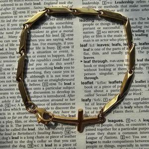 [노블른] 써지컬 스틸 도금 십자가 팬던트 대나무팔찌