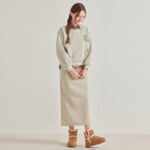 [포커스]자수포인트기모스웨트티셔츠+롱스커트SET PBBF4W1TS6541