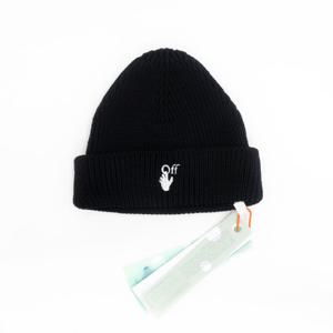 오프화이트 울 비니 OMLC016F21KN001 BLACK