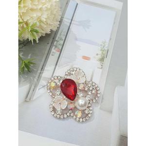 [이쁜] 레드포인트 플라워 브로치