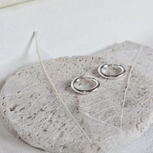 [이쁜] 볼드링 실버 귀걸이