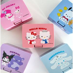산리오 시나모롤 캐릭터 고무줄 핀 귀여운 네모 사각 상자 수납함 원터치 케이스 보관함 사탕 포카 사진 핀 학용품 머리핀 면봉 보물 동전 카드 지우개 악세사리 반지