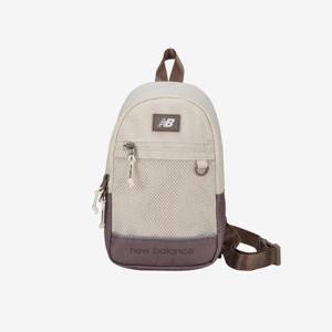 뉴발란스크로스백 PQC NK8AES311U-35 슬링백(L)