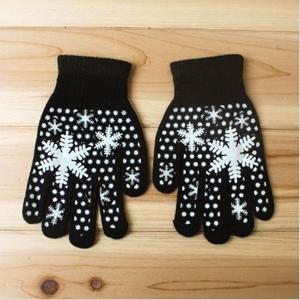 겨울 여성 패션 여친 선물 방한 눈꽃 미끄럼방지 장갑