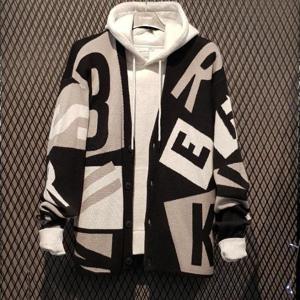 엠할리데이 HC03 가디건 영문로고 오버핏 MO5SU509