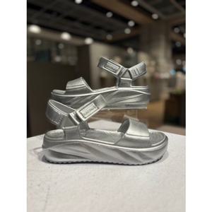 베어파우 DIANA 여성 경량 샌들 키높이 벨크로 스트랩 실버 K2824016RB-W