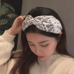 헤어터번 린넨 소재 가볍고 시원한 꼬임패턴 와이드 머리띠