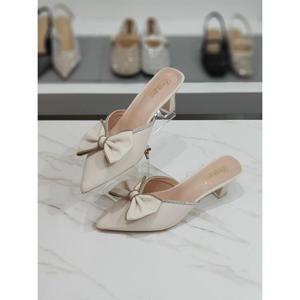 한슈 세이브존03 스완 스틸레토 미들 뮬 펌프스힐 6.5cm AGHS57186-9spA