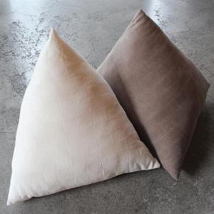 아트박스/히엘하우스 삼각형 솔리드 쿠션