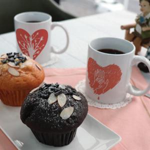 아트박스/꾸밈 if100-디자인머그컵2p-하트안에손