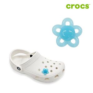 [크록스]파란 꽃 지비츠 10016099