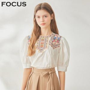 [포커스]포커스 에스닉자수코튼블라우스_VF3M1BL5611