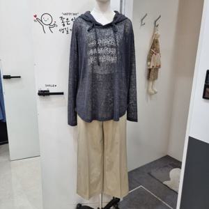 [반에이크]반에이크김천모다 레터링시스루후드니트VB48KTQ303ZCC