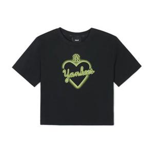MLB W 하트 미듐로고 슬림 크롭 반팔 티셔츠 A7 3FTSH0243 50BKS 50IVS