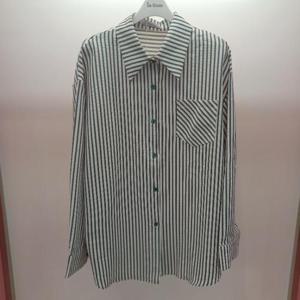 Destijl HC06 엉덩이길이 품편한 제니 구김없는 스트라이프 남방형 하프 셔츠블라우스 D2533bl05G