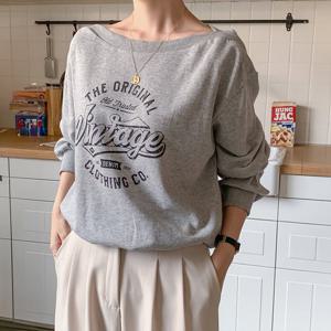 [올리비에스클로젯] 보트넥 레터링 맨투맨_O2509TS174C