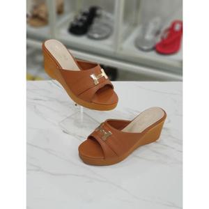 한슈 세이브존07 오픈토 미들힐7.5cm HS3652kc