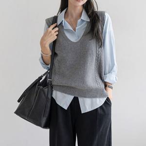 [나크21] 언발 기장 브이넥 니트베스트 NK53-TH-42