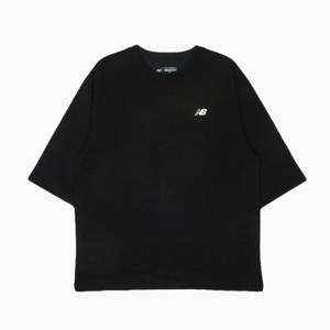 M 뉴발란스키즈반팔티 HQK NK9BEB303U-19 ESSENTIAL_스몰로고 7부 티셔츠