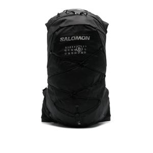 25 FW MM6 Maison Margiela X Salomon MM6 메종 마르지엘라 X 살로몬 로고 프린트 백팩 SB6WA0003DP5782 TP444192580