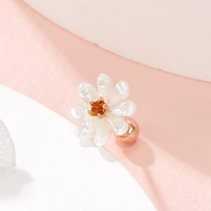 [비앤비골드] 14K 샹페인 플라워 해바라기 자개 피어싱 한쪽 PNE42206