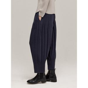 [플리츠미][플리츠미] 트위스트 자가드 배기 팬츠_EPPTW225009