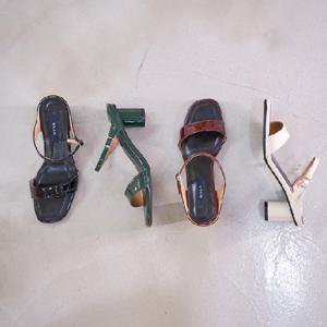 [블루피오레] 에나멜 미들힐 슬리퍼 BFS539