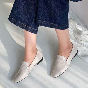 [블루피오레] 에나멜 심플 로퍼 BFS831