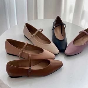 [블루피오레] 브이라인 메리제인 플랫슈즈 BFS1025