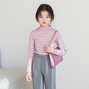 [택가22,800원]겨울 딸기크림 스트라이프 하프넥 티 JTWTO18