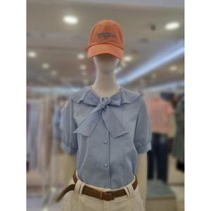 부루앤쥬디 세이브존03 부루앤쥬디  플링 리본 세라 블라우스 SAVBBKBQFBL015A