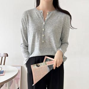 샵앤) 여성 라운드 반오픈 단추 얇은 무지 긴팔 니트티 NYS-WKN-4797-연그레이