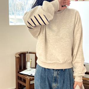 샵앤) 국산 여성 라운드 엘보패치 2스타일 세미크롭 맨투맨 LL-WSH-4843-오트밀