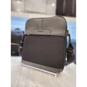 아메리칸투어리스터 세이브존01 BRITTON 브리톤 크로스백 남성용비지니스백 DR509003