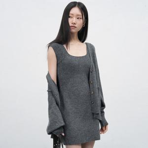 WOMAN 스퀘어넥 니트 미니 원피스 [2COL] / WBE3L44526