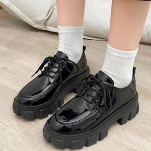 여성 유광 플랫로퍼 패션 끈 키높이 통굽 LK-Y55N