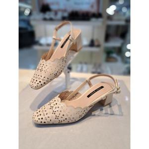 리바디 세이브존08 펀칭포인트통굽슬링백펌프스힐 2023RV3760H