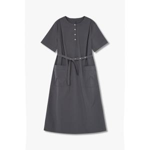 [지컷]라운드넥 아웃 포켓 벨티드 원피스 7295237101