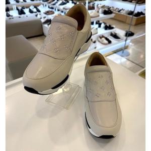 [무크]여성 캐주얼 스니커즈 422304 AQ 아이보리