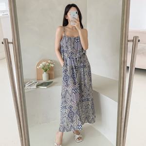 샵앤) 여성 끈나시 휴양지 바캉스룩 기하학 롱원피스 CAT-WDR-4641-베이지