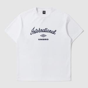 엄브로반팔티 JQS UP321CRS75-WHT 쿨 피케 앞레터링 반팔 티셔츠 / WHITE